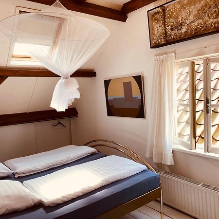 Vakantie Appartement Goedereede Let Op De Badkamer Moet Met Andere Gasten Gedeeld Worden מראה חיצוני תמונה
